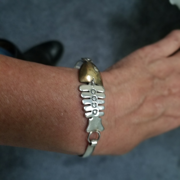 925 Sterling & Vermeil Fish Bones Bracelet - Picture 7 of 11